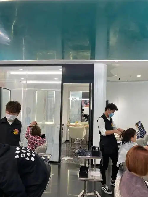 ins风满满的明星理发店!