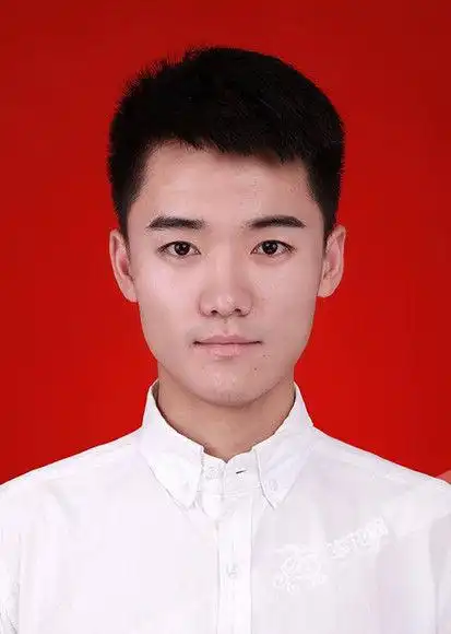 王梓丞证件照.受访者供图