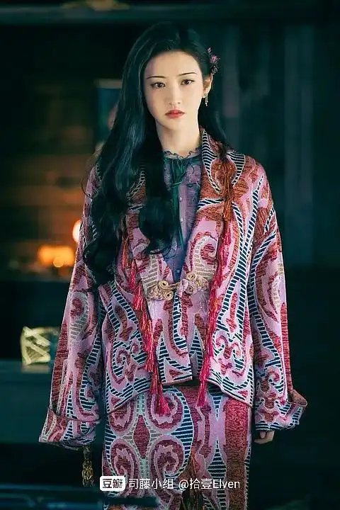 补10套共63套司藤的53套服装全了吗既然外套都单算了也不怕再多加几套