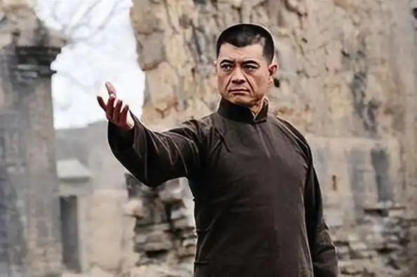 王新军:亲情有泪水,对不起唐静,此生不会辜负小7岁妻子秦海璐