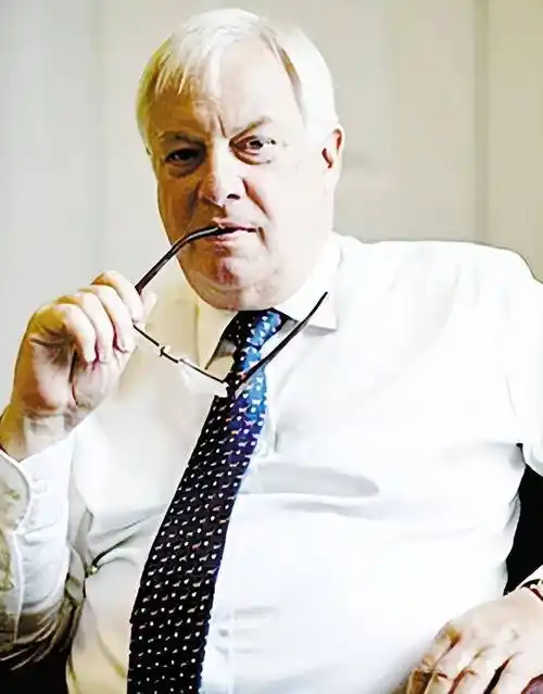 末代港督彭定康离港后过得如何?沉迷殖民旧梦,晚年成麻烦制造机