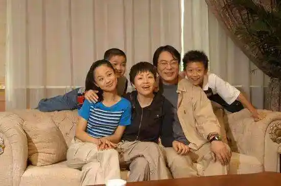 家有儿女5家有儿女5开拍却不是原班人马妈妈换成了胆大泼辣的她家有