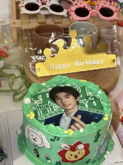 王源超话#王源23岁且放青山远#王子请吃蛋糕@tfboys-王源