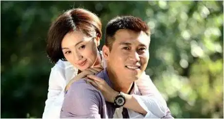 李乃文辟谣婚姻传闻,强调与黄曼无关,47岁婚姻真相仍成谜