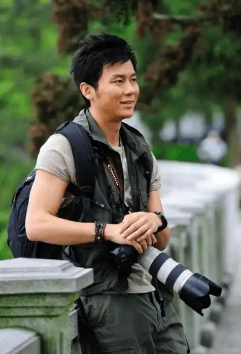 李晨北京,李晨家世,本文共(2587字)