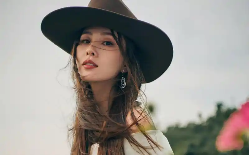 【刘诗诗】时尚芭莎十二月刊封面视频合集