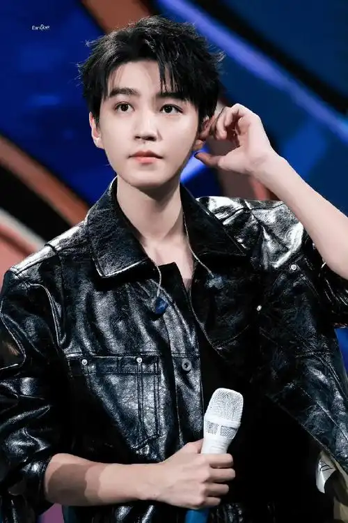 王俊凯2024凯启甲辰##王俊凯金尘茶品牌代言人##王俊凯味全乳品囱言