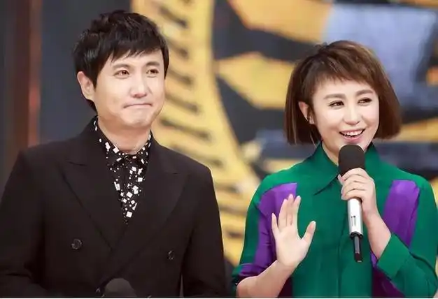 讽刺张国荣捉弄关晓彤沈腾口无遮拦遭质疑人设崩塌地位不保