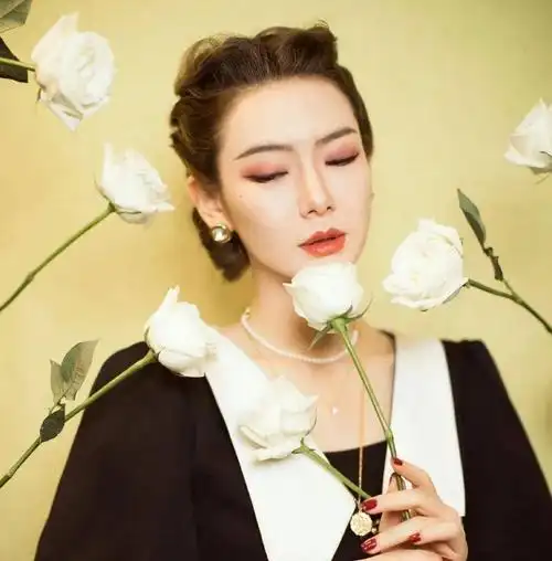 【微信头像】戚薇