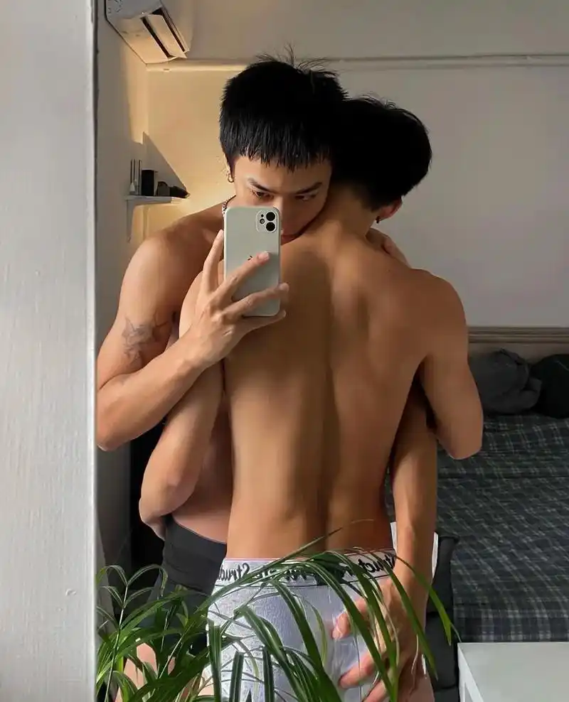 腹肌男孩 #禁欲系 #薄肌男孩 #腹肌马甲线 #性感男人 - 抖音