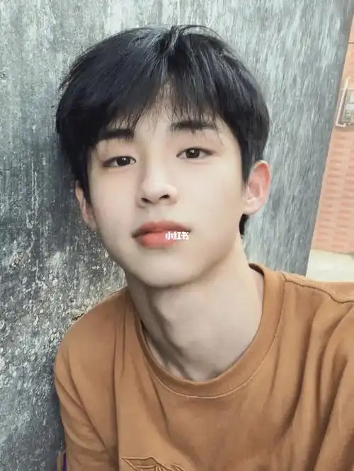 四六层次微分发型