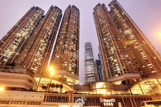 【九龙站 擎天半岛 海景 三房 港币1920万成交】