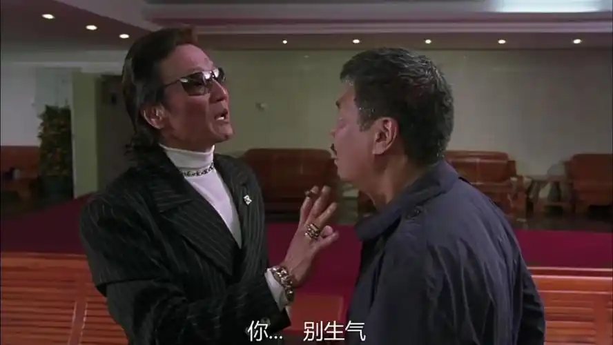 谢贤:当众扇曾江耳光,成龙称他为传奇,晚年与小49岁女友相恋