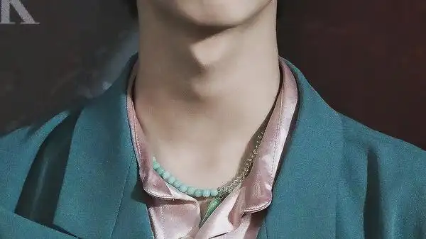 害,也没什么,就…诚邀i锁骨i喉结们进来一起老色批一下.