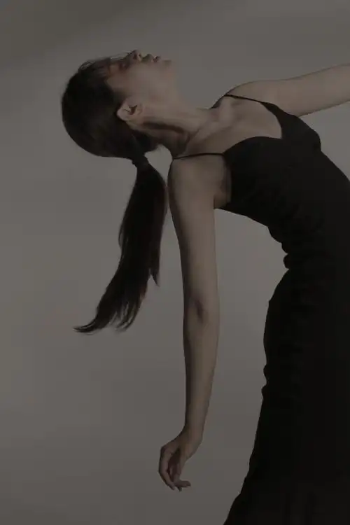 黑白女 - 堆糖,美图壁纸兴趣社区