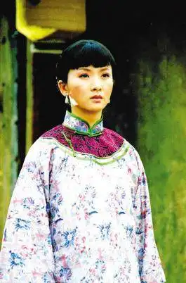 因《大宅门》走红反哺聋哑父母,婚内11年丁克,39岁终为爱生子_谢兰