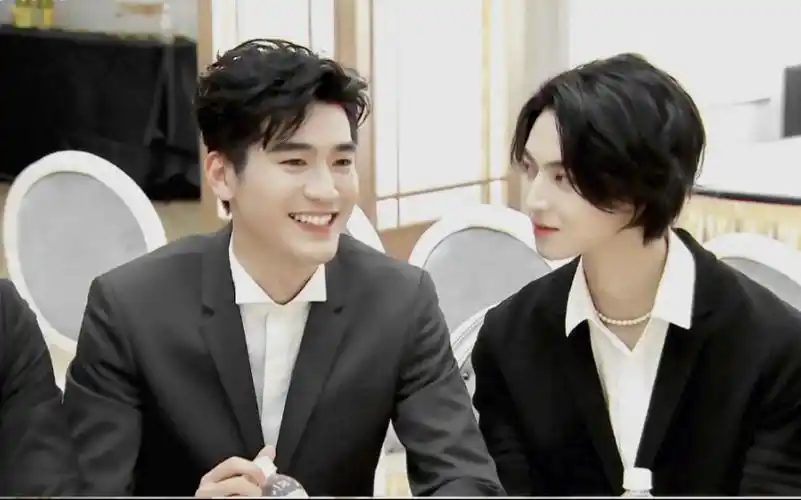 近距离爱上你今晚上我炸了你们呢合法了就是不一样呈仁cp1920集