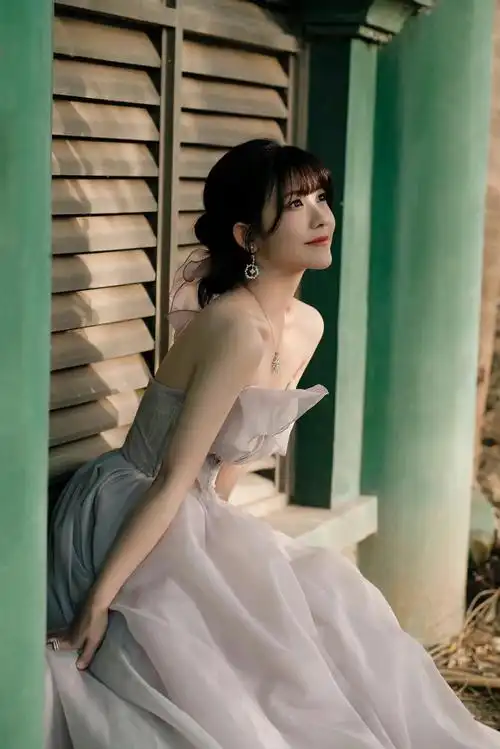 3630373730 ·赖美云】@赖美云身穿grace kelly礼服献唱