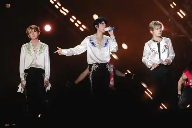 tfboys十年之约演唱会