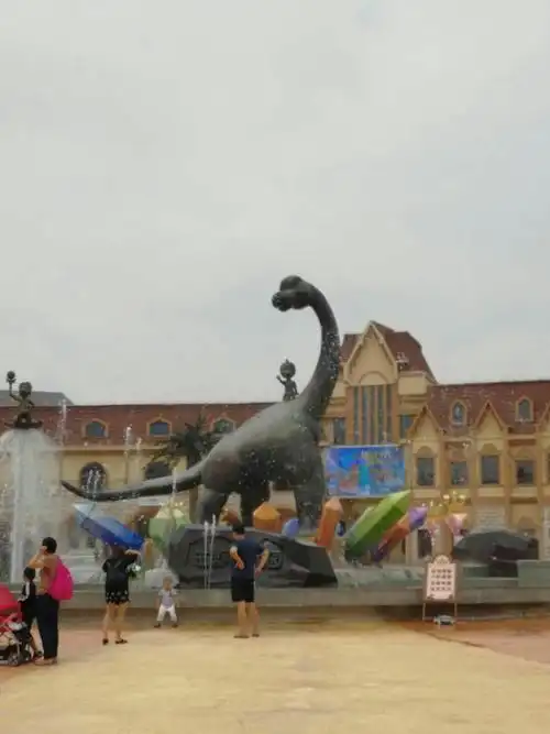 今天,我来到了位于兰州新区的西部恐龙园.