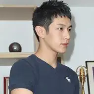 柯震东qq头像图片大全,中国台湾男演员歌手柯震东帅气头像