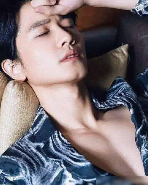 你觉得彭冠英早年照片和现在差距大吗?