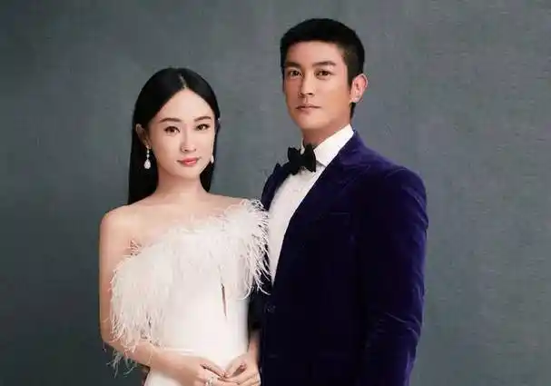 如今嗯哼已经七岁了,杜江和霍思燕也迟迟没有传来二胎的消息,大家还是