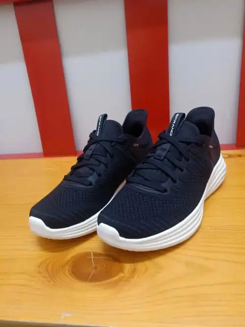 超软超弹运动鞋