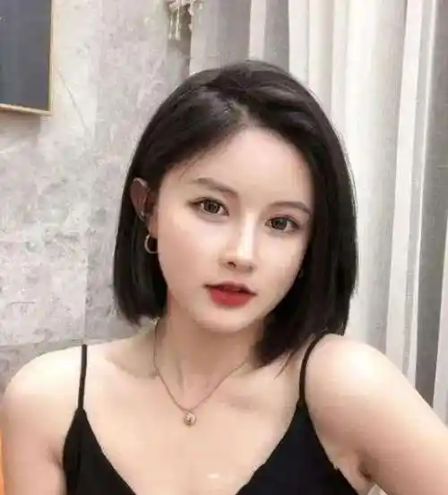 最热门的女生短发 波波头发型经典不过时