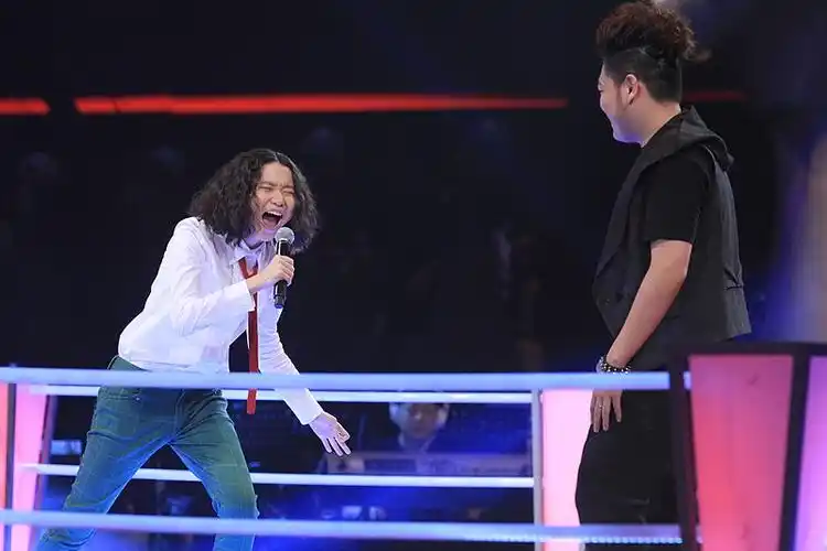 《中国好声音》上演哈林队学员pk 金池王韵壹晋级(高清)