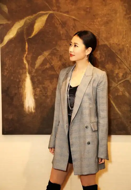 梁静芭莎明星慈善夜性感图片77