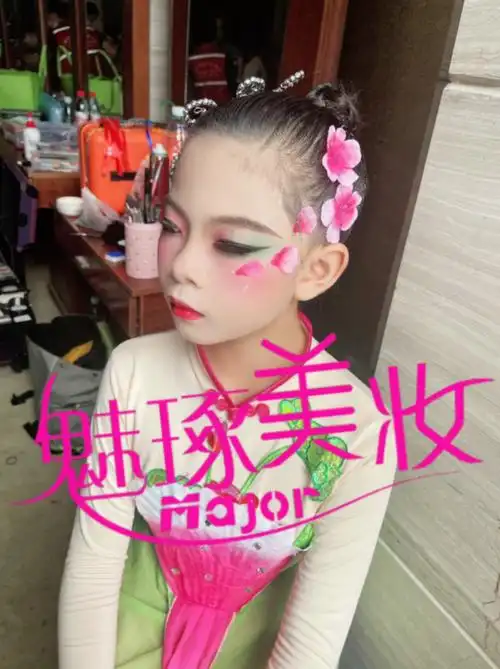 群舞曲目茉莉花