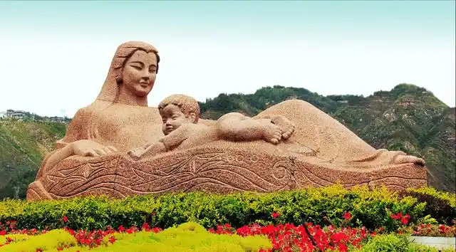 (8)黄河母亲雕塑