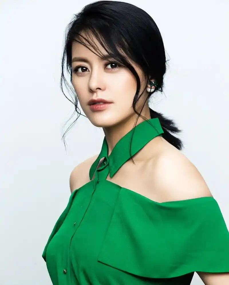 回顾王力可:撞脸宁静阿娇被称"央视亲闺女",演40次女主仍不火