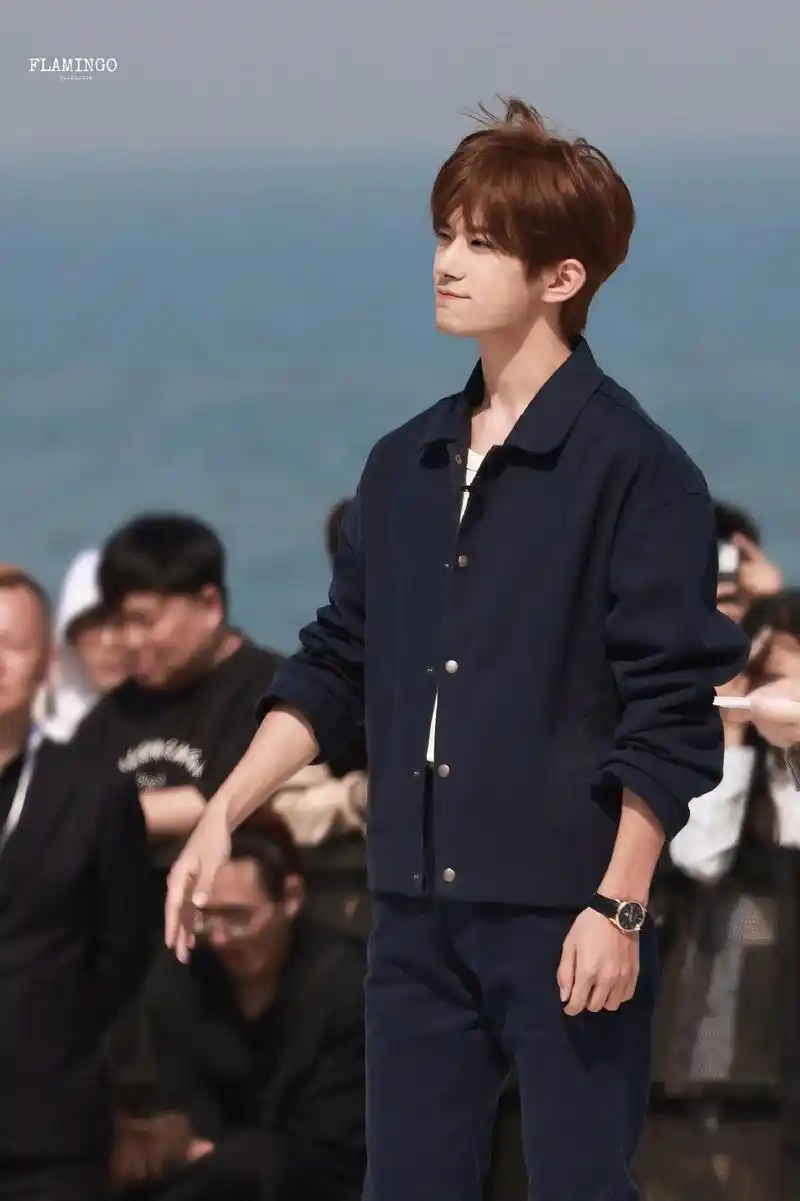 阿那亚的海风 梨涡藏着蜜糖#易烊千玺#玺子哥 #易烊千玺阿玛 - 抖音