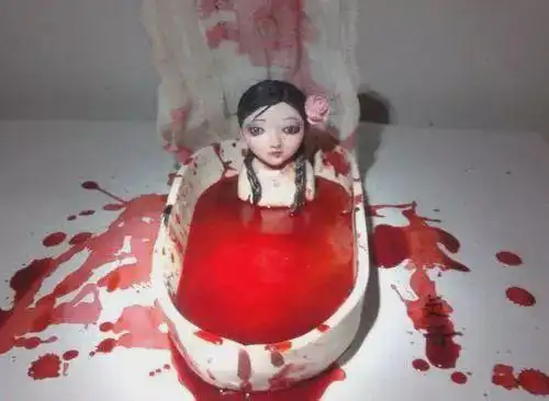 十大恐怖娃娃之花子日本流传50多年的恐怖传说