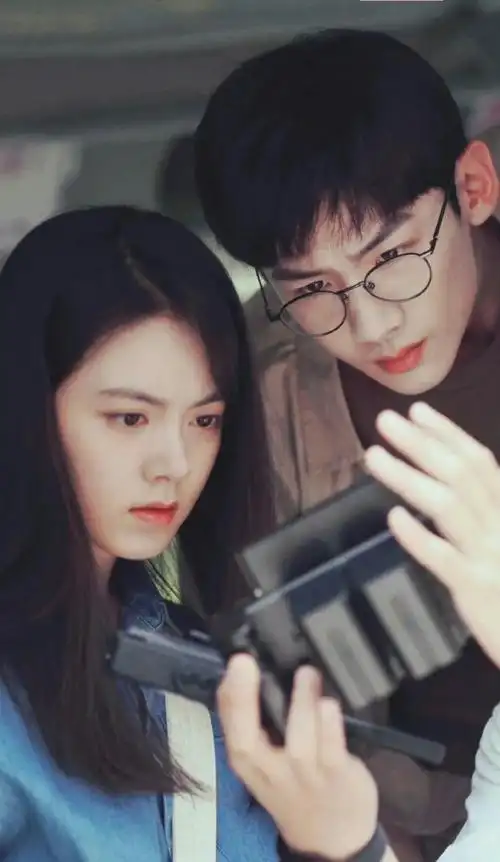 白敬亭赵今麦开端开播1周年##白敬亭赵今麦开端播出1周年