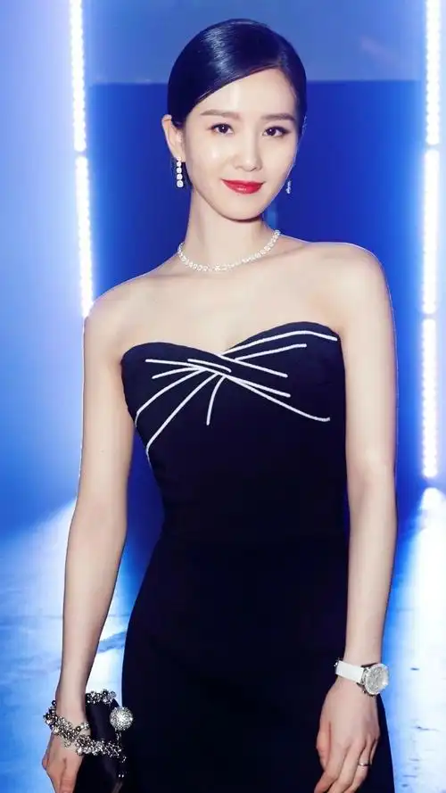 刘诗诗,黑色礼服尽显时尚优雅气质