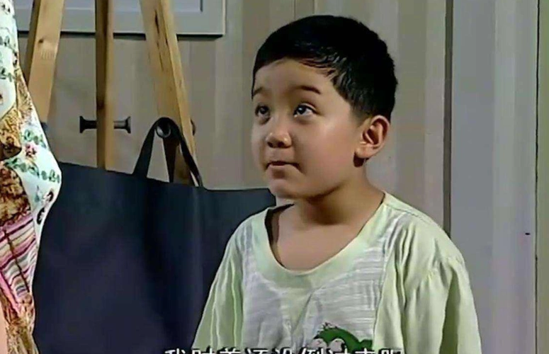 还记得《家有儿女》的小雨吗?复出后气质大变,活脱脱一个硬汉_尤浩然