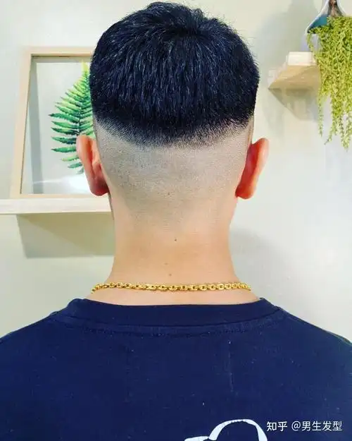 想变帅的男生这三种短发型别错过秋冬这样剪发潮流又好看