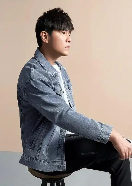 周杰伦代言最新宣传照!