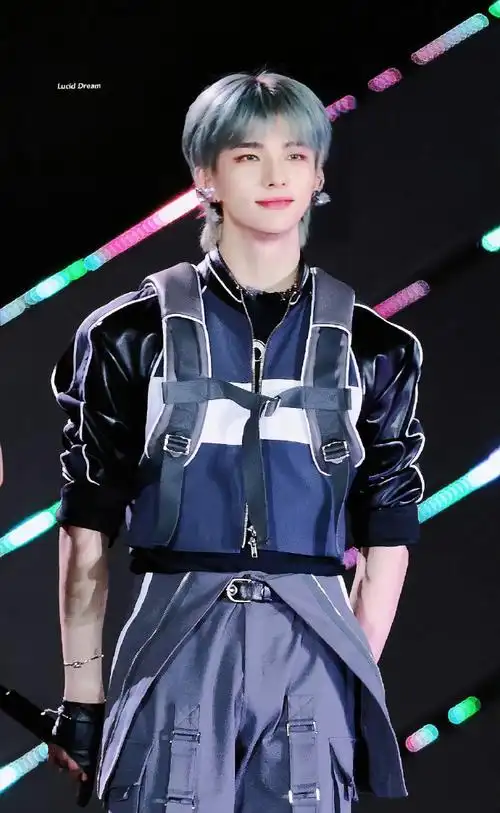 gidle蓝发全明星阵容##黄铉辰