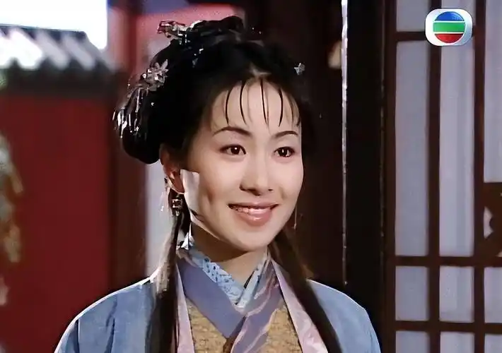 42岁叶璇变"网红脸"粉丝认不出,曾被封为古装剧女神_先生_发展_小默