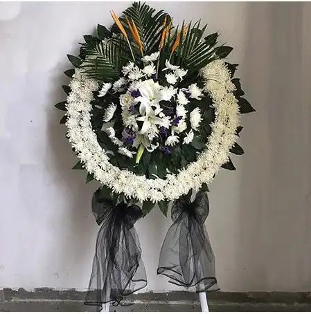 送花圈一般送多少个?