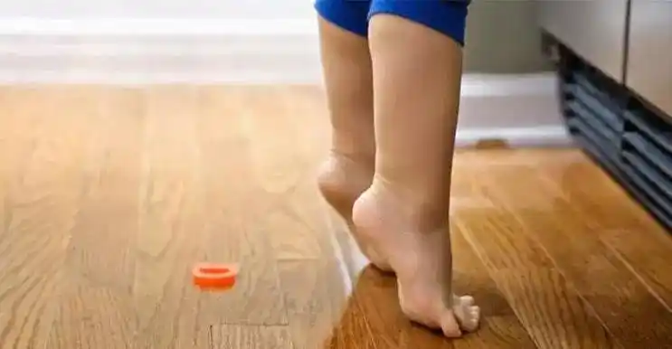 8岁小孩走路内八字怎么纠正孩子走路内八