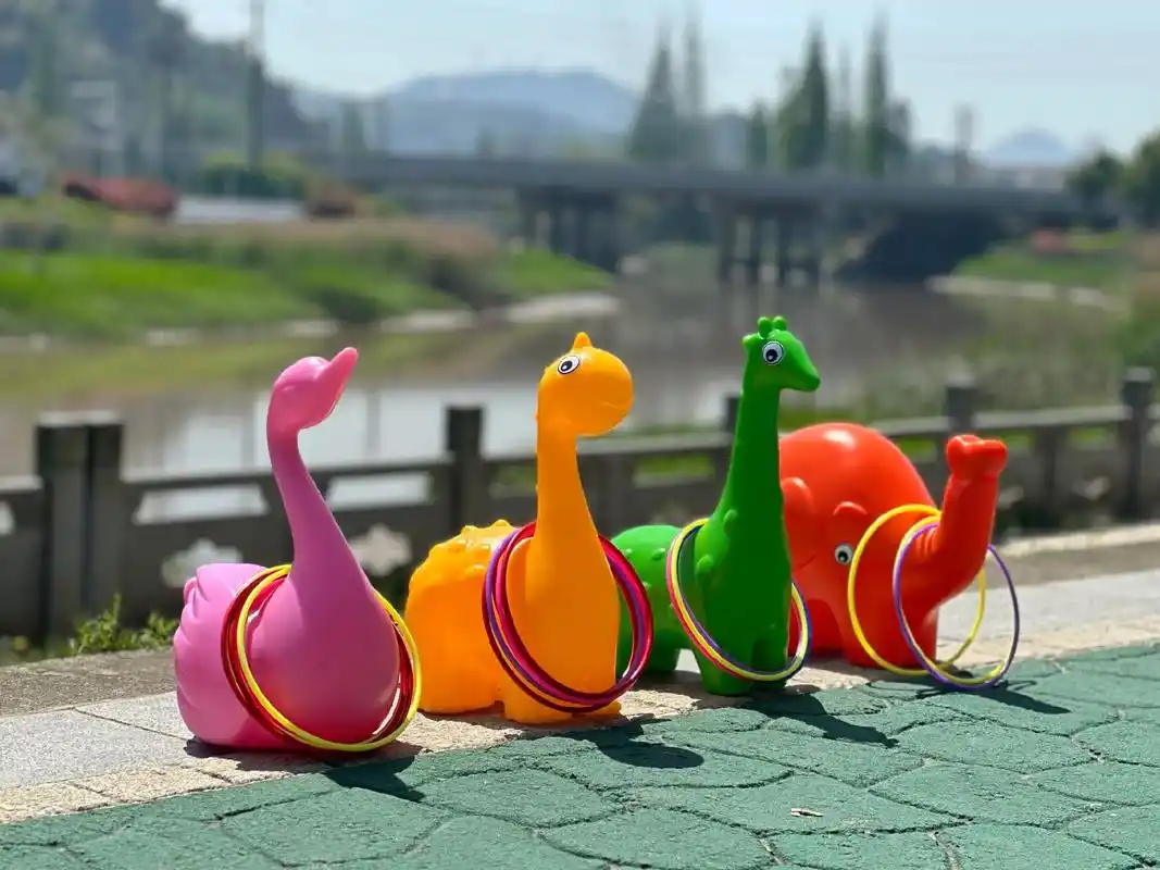 滚塑套圈#愿晨起的阳光伴随你愉悦的每一天 #生活不辜负每一个 - 抖音