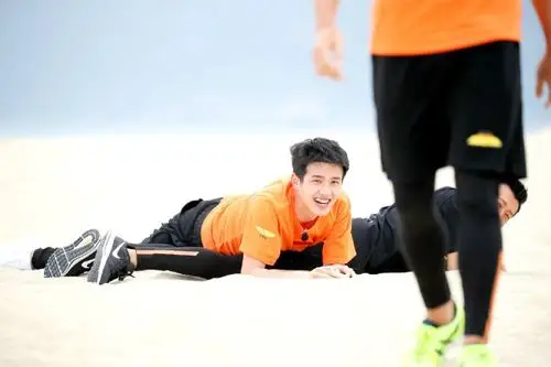 刘昊然高能少年团第三期图片