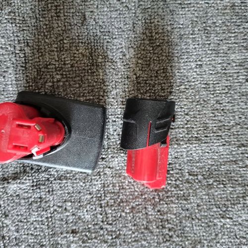 米沃奇m12工具锂电池12v1.5ah/7.0ah容量过原厂充进口电芯包容量