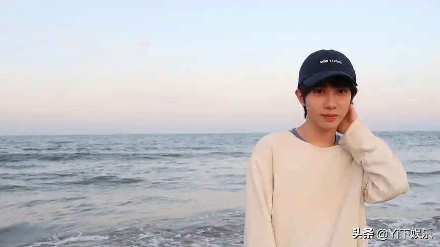 李俊濠个人资料(李俊濠宣传《上游》:"没有想恋爱的意思",尽显偶像的