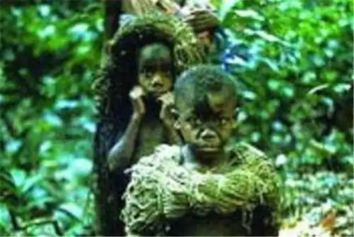 非洲部落的绿种人,血液和皮肤都是绿色,目前已不足3000人!